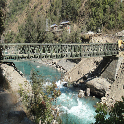 L'armée préfabriquée Bailey Bridge Single Single Design chargent l'acier Hs25-44 modulaire